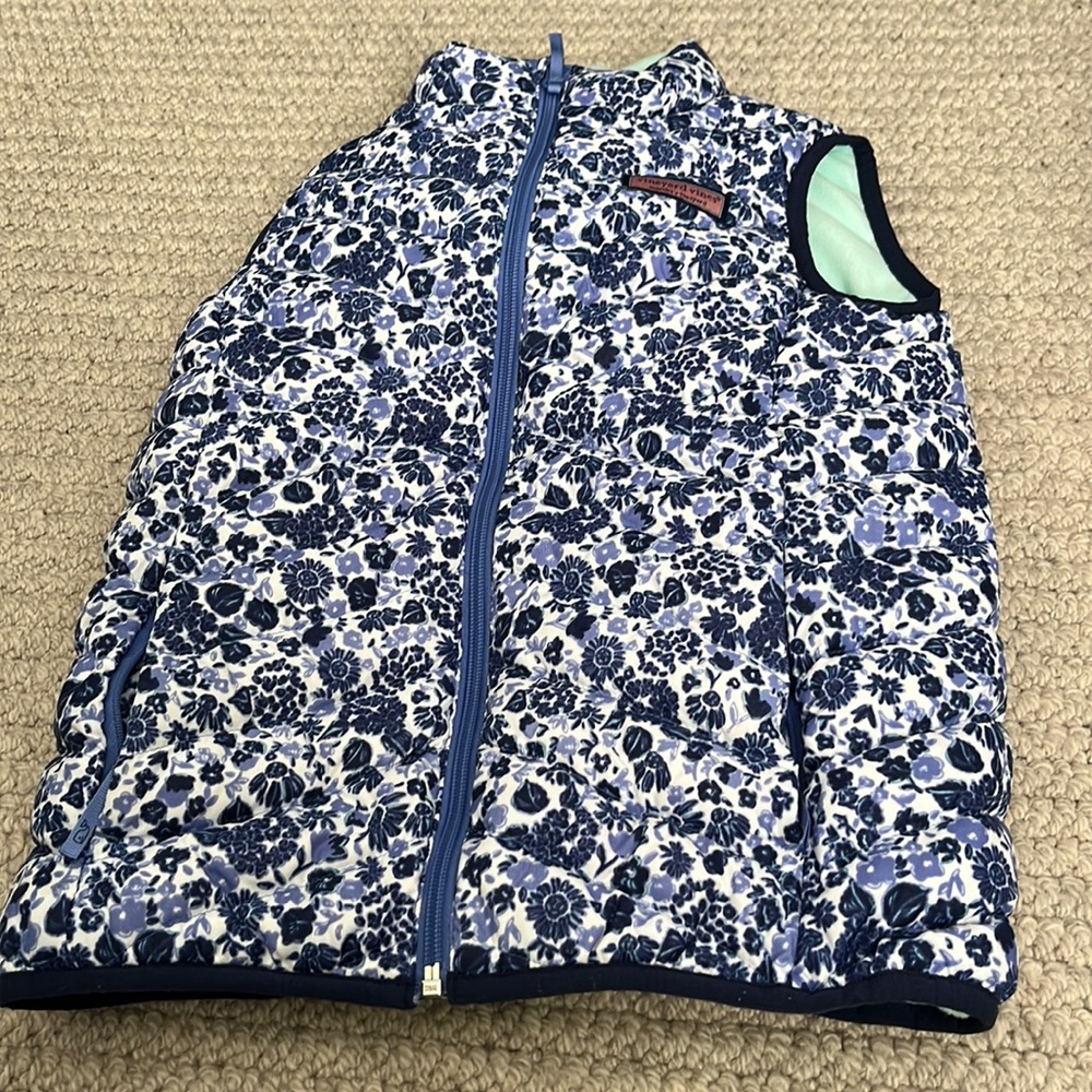 Vineyard Vines girls vest